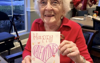 Potter Junior High Pals Club Shares Love with Regency Fallbrook Seniors